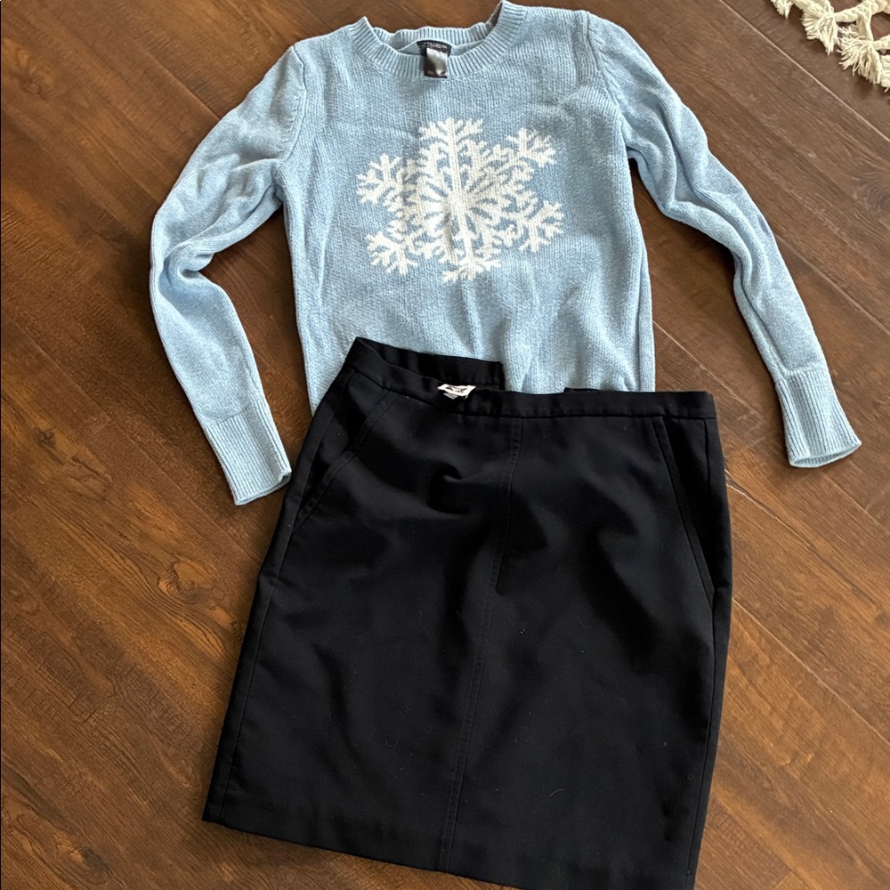Ann Taylor Factory Blue Sweater with White Snowflake